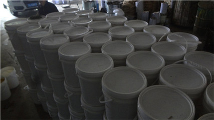 廠家供應(yīng)無溶劑環(huán)保的水性環(huán)氧固化劑 水性的更便宜圖片_高清圖_細節(jié)圖-蘇州梅果望化工 -